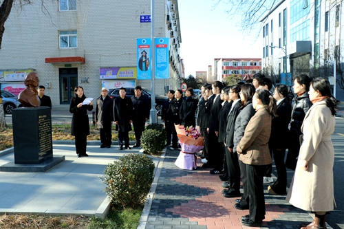 文章附图